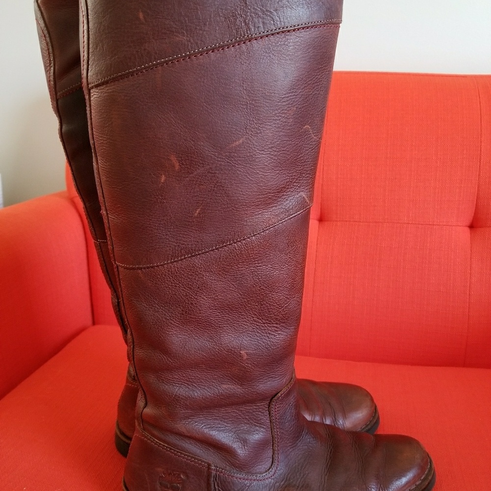 Wide shaft Timberland boots in burgundy.